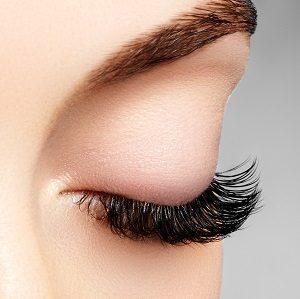 Lesley Lashes 300x300